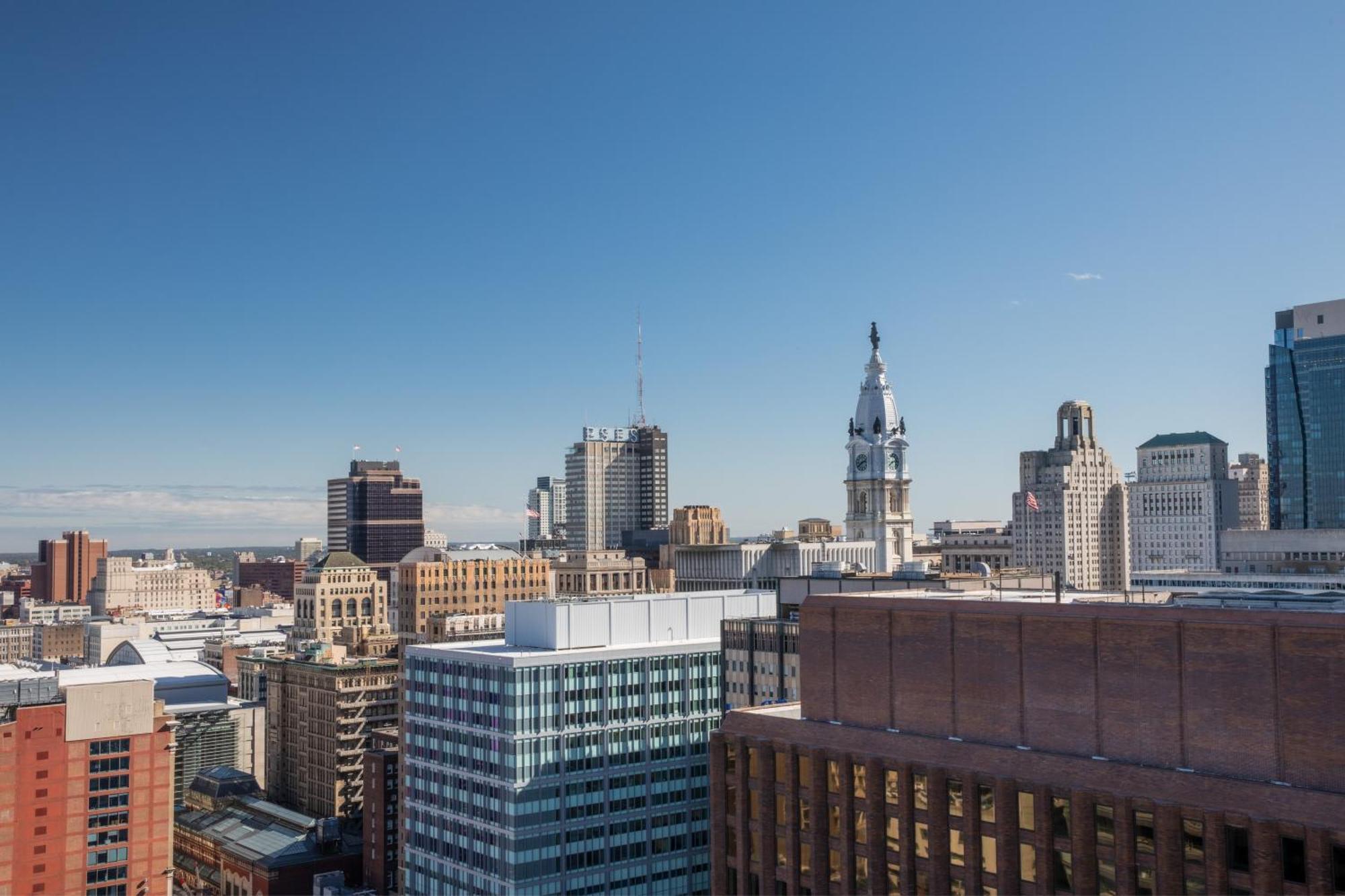 Sheraton Philadelphia Downtown Exterior photo